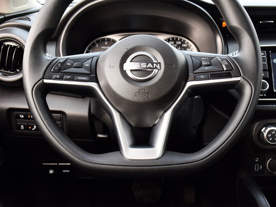 2022 Nissan Kicks S NISSAN CERTIFIED PRE OWNED-12