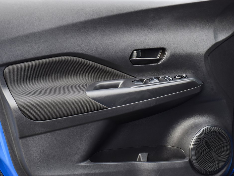 2022 Nissan Kicks S NISSAN CERTIFIED PRE OWNED-23