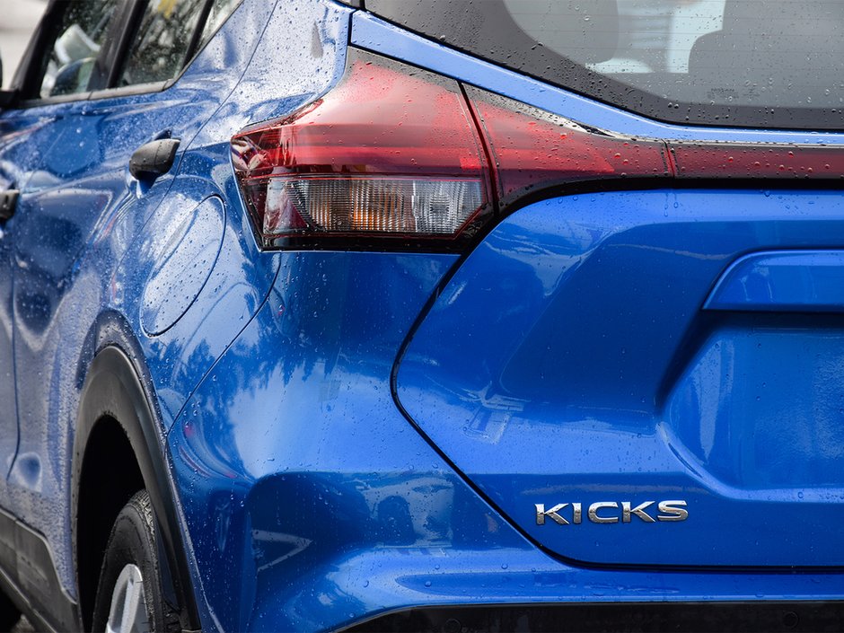 2022 Nissan Kicks S NISSAN CERTIFIED PRE OWNED-29