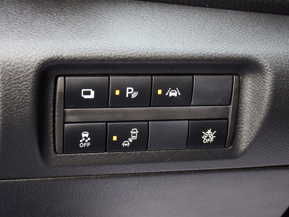 2022 Nissan Kicks S NISSAN CERTIFIED PRE OWNED-16