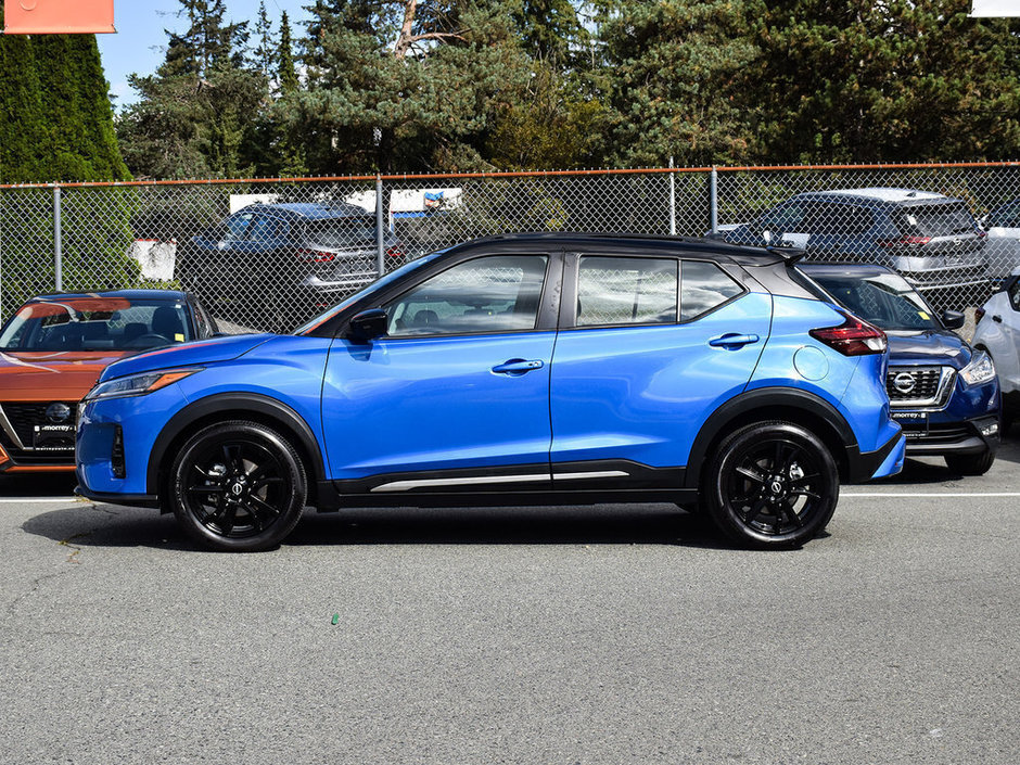 2023 Nissan KICKS SR PREMIUM NISSAN CERTIFIED PRE OWNED-1