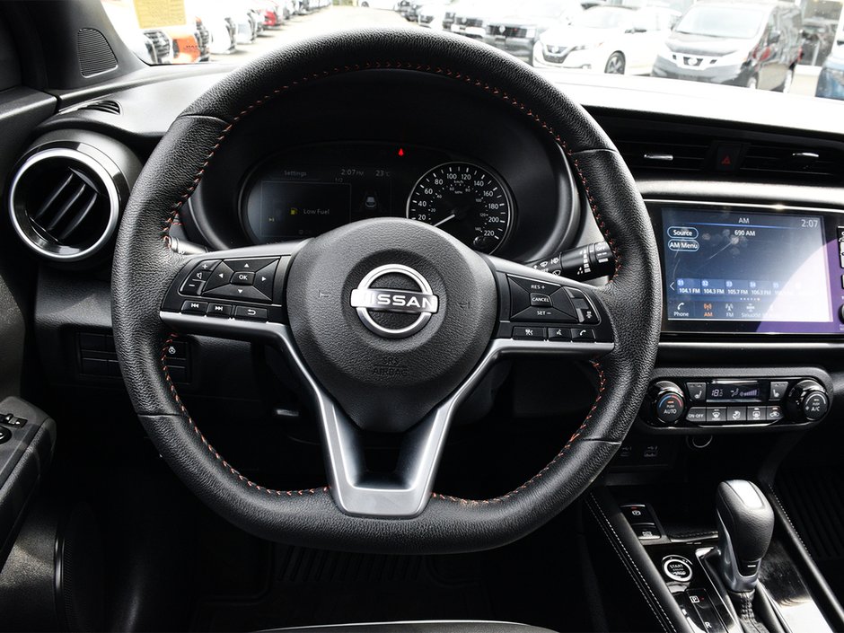 2023 Nissan Kicks SR PREMIUM NISSAN CERTIFIED PRE OWNED-12