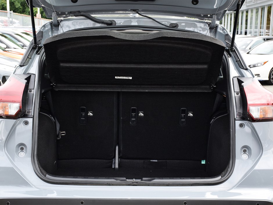 2023 Nissan Kicks SR PREMIUM NISSAN CERTIFIED PRE OWNED-24