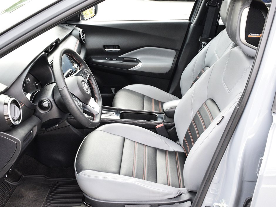 2023 Nissan Kicks SR PREMIUM NISSAN CERTIFIED PRE OWNED-9