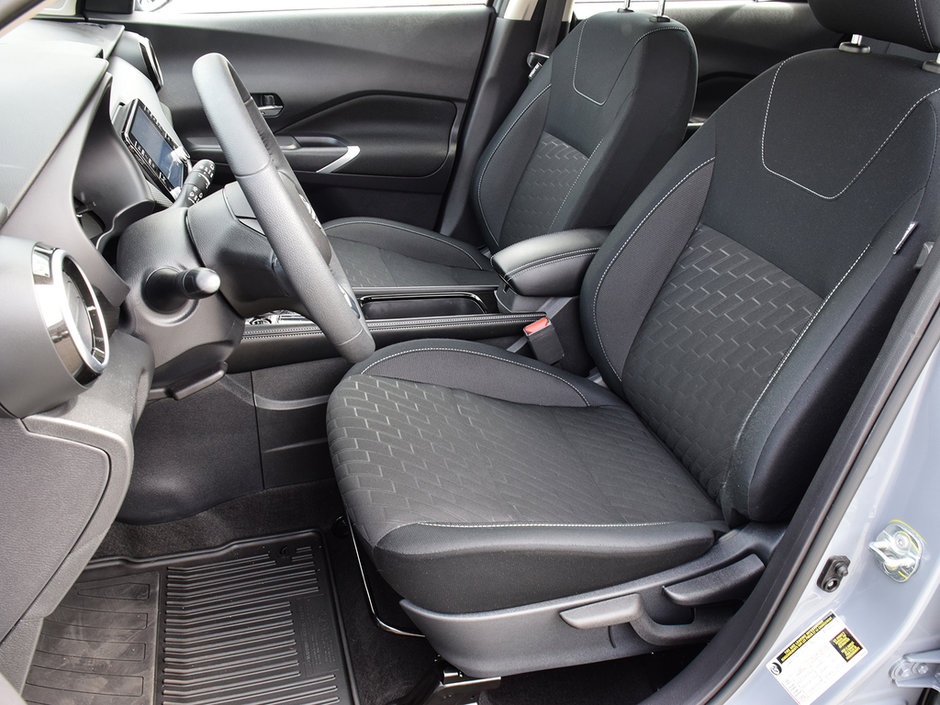 2024 Nissan Kicks SV NISSAN CERTIFIED PRE OWNED-9
