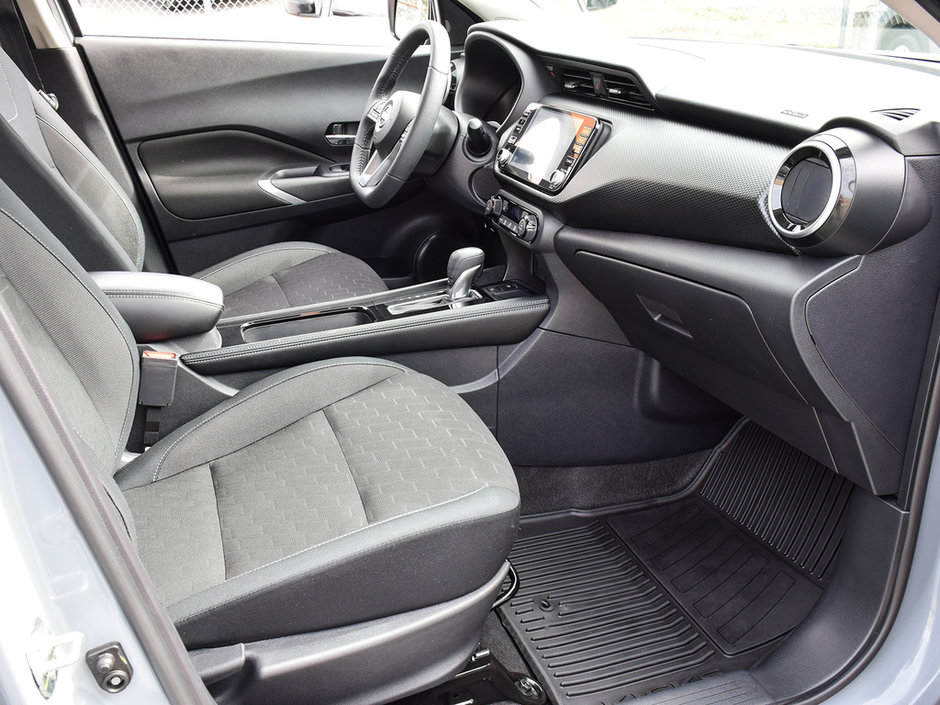 2024 Nissan Kicks SV NISSAN CERTIFIED PRE OWNED-10