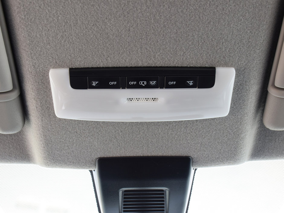 2024 Nissan Kicks SV NISSAN CERTIFIED PRE OWNED-21