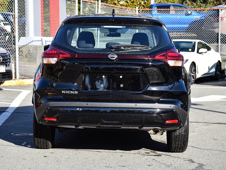 2024 Nissan Kicks S NISSAN CANADA CERTIFIED PRE OWNED-4