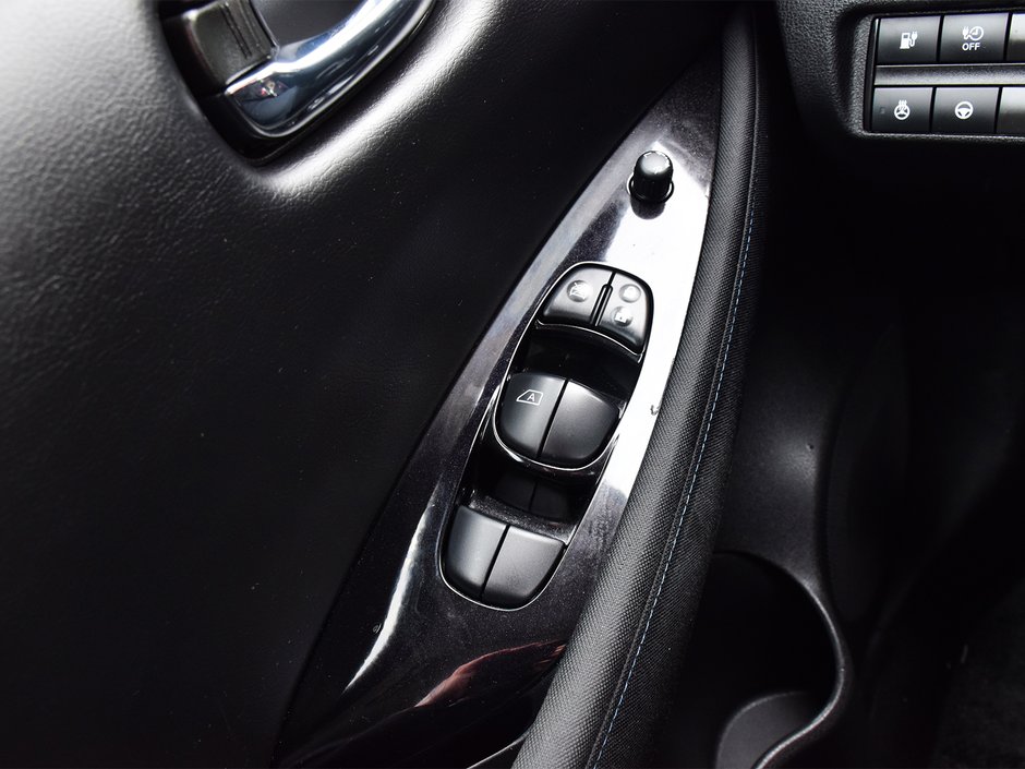 2022 Nissan LEAF SV AWD NISSAN CANADA CERTIFIED PRE OWNED-26