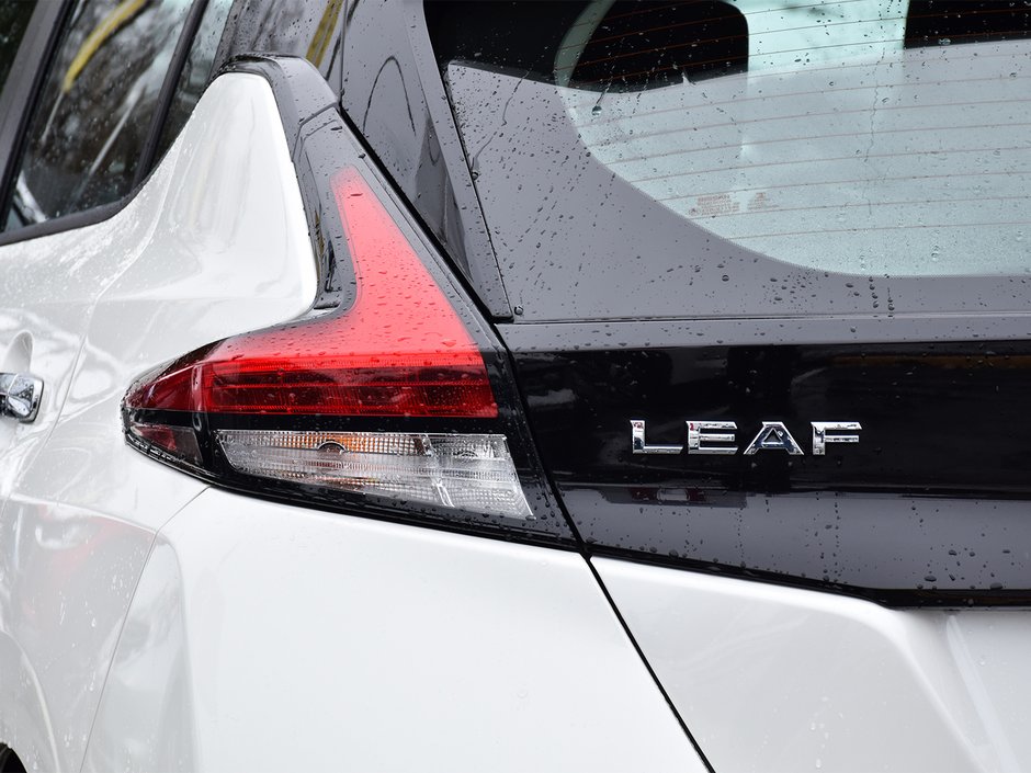 2022 Nissan LEAF SV AWD NISSAN CANADA CERTIFIED PRE OWNED-31