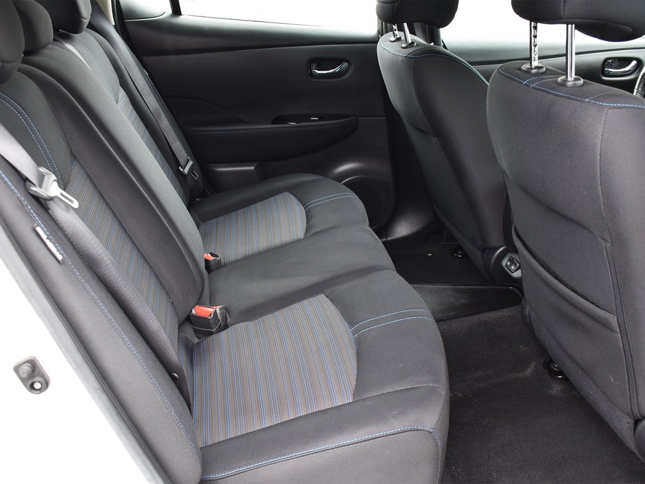 2022 Nissan LEAF SV AWD NISSAN CANADA CERTIFIED PRE OWNED-23