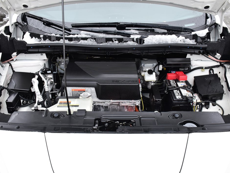 2022 Nissan LEAF SV AWD NISSAN CANADA CERTIFIED PRE OWNED-29