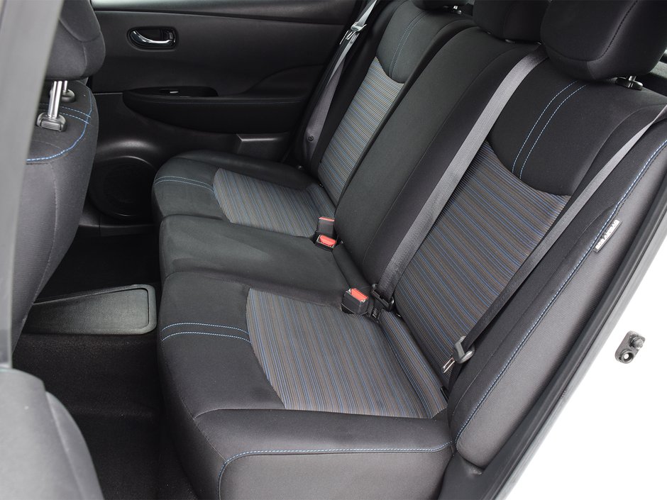 2022 Nissan LEAF SV AWD NISSAN CANADA CERTIFIED PRE OWNED-22