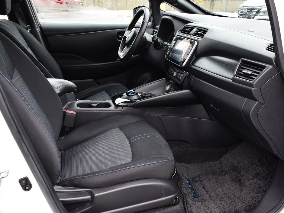 2022 Nissan LEAF SV AWD NISSAN CANADA CERTIFIED PRE OWNED-11