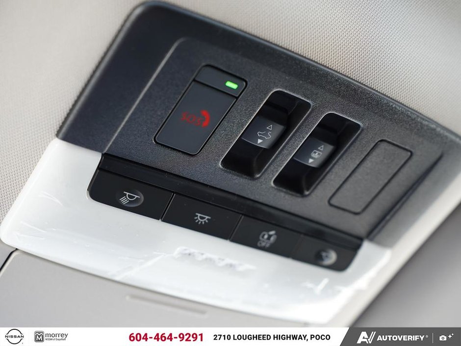 2026 Nissan Pathfinder Platinum Captains Chair-21