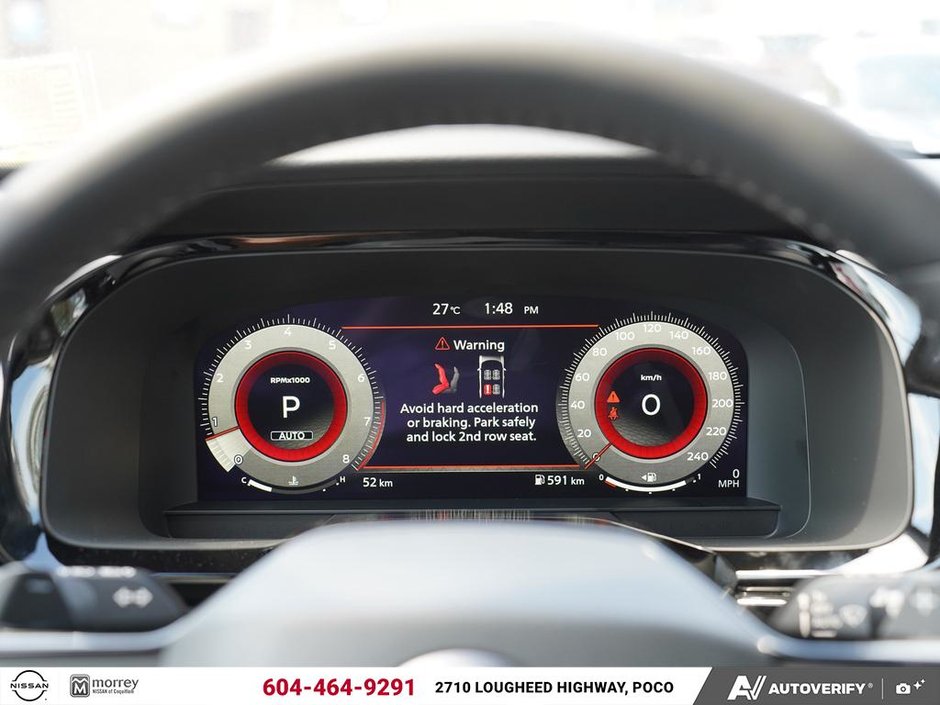 2026 Nissan Pathfinder Platinum Captains Chair-14