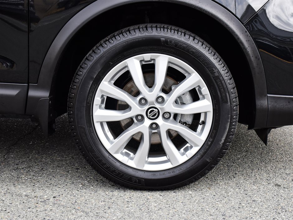 2021 Nissan Qashqai SV NISSAN CERTIFIED PRE OWNED-27