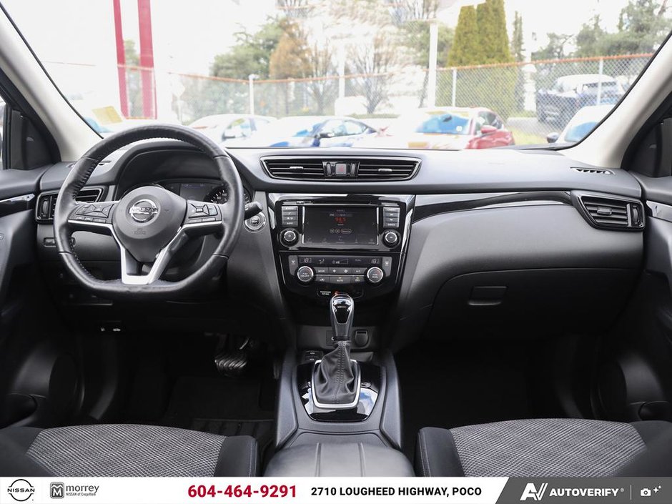 2021 Nissan Qashqai SV NISSAN CERTIFIED PRE OWNED-24