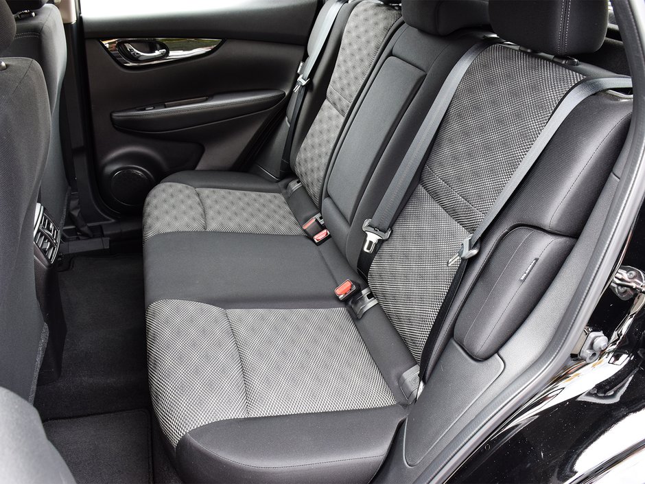 2021 Nissan Qashqai SV NISSAN CERTIFIED PRE OWNED-20