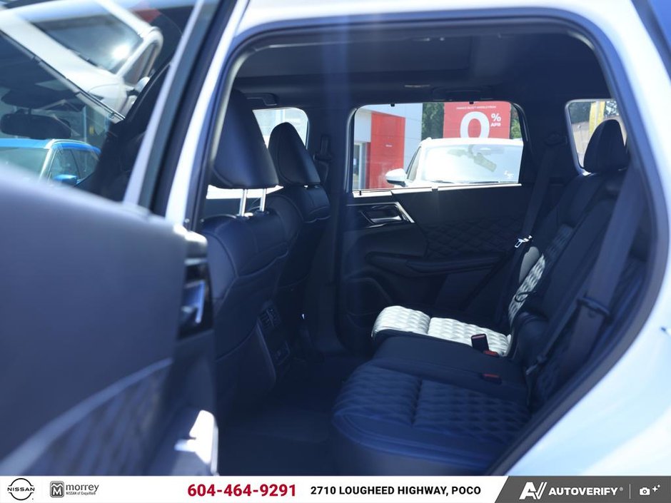 2026 Nissan Rogue Plug-in Hybrid Platinum-23