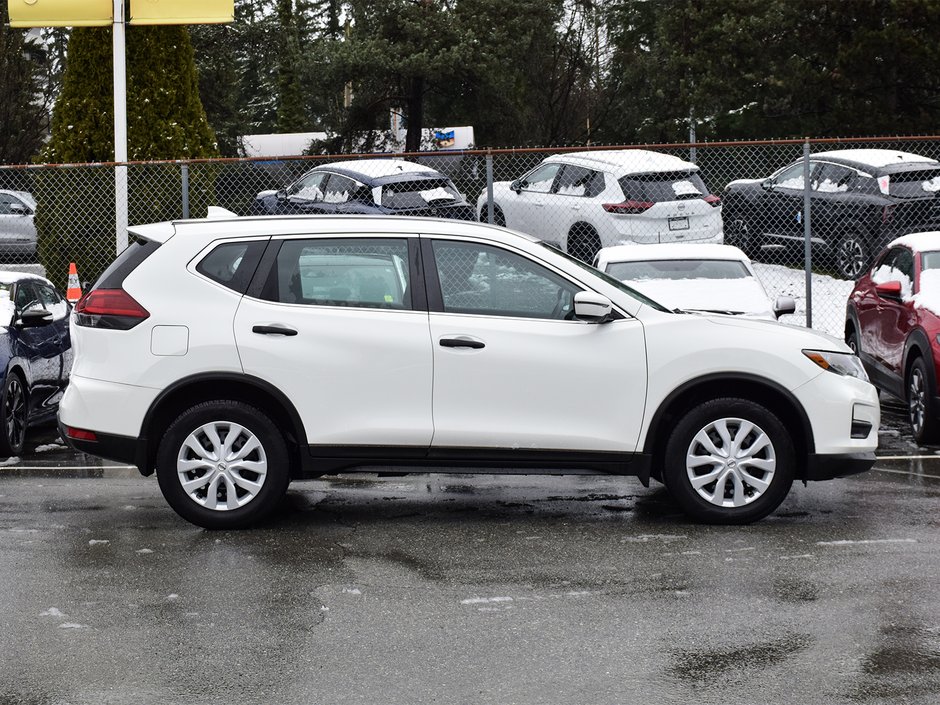 2018 Nissan Rogue S AWD MORREY CERTIFIED PRE OWNED-5