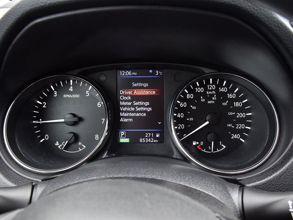 2018 Nissan Rogue S AWD MORREY CERTIFIED PRE OWNED-12