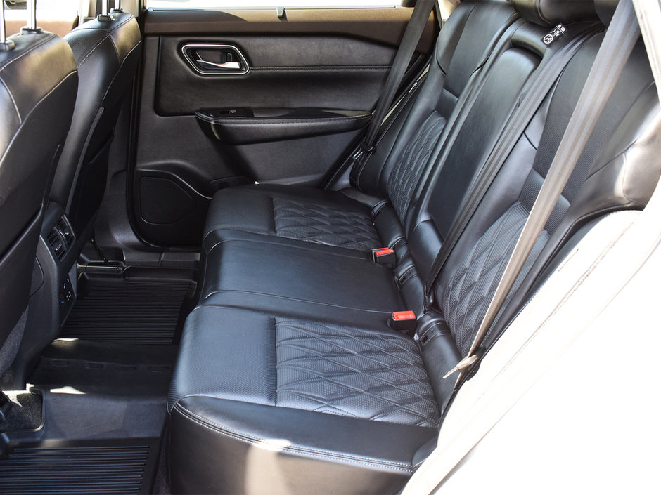 2021 Nissan Rogue PLATINUM AWD NISSAN CERTIFIED PRE OWNED-22
