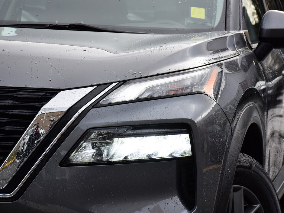 2021 Nissan Rogue S NISSAN CANADA CERTIFIED PRE OWNED-26
