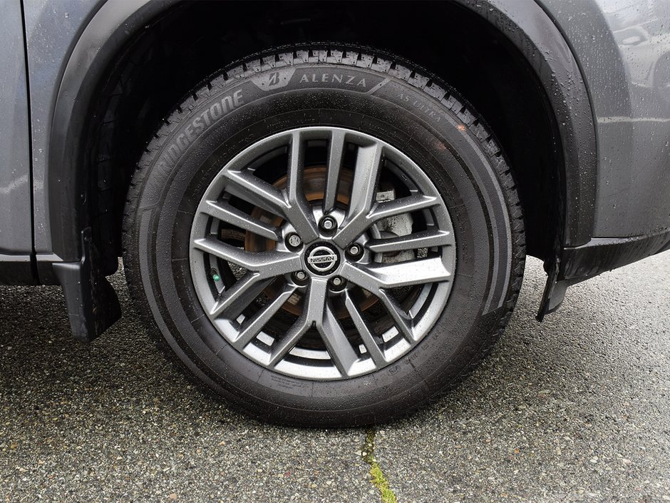 2021 Nissan Rogue S NISSAN CANADA CERTIFIED PRE OWNED-24