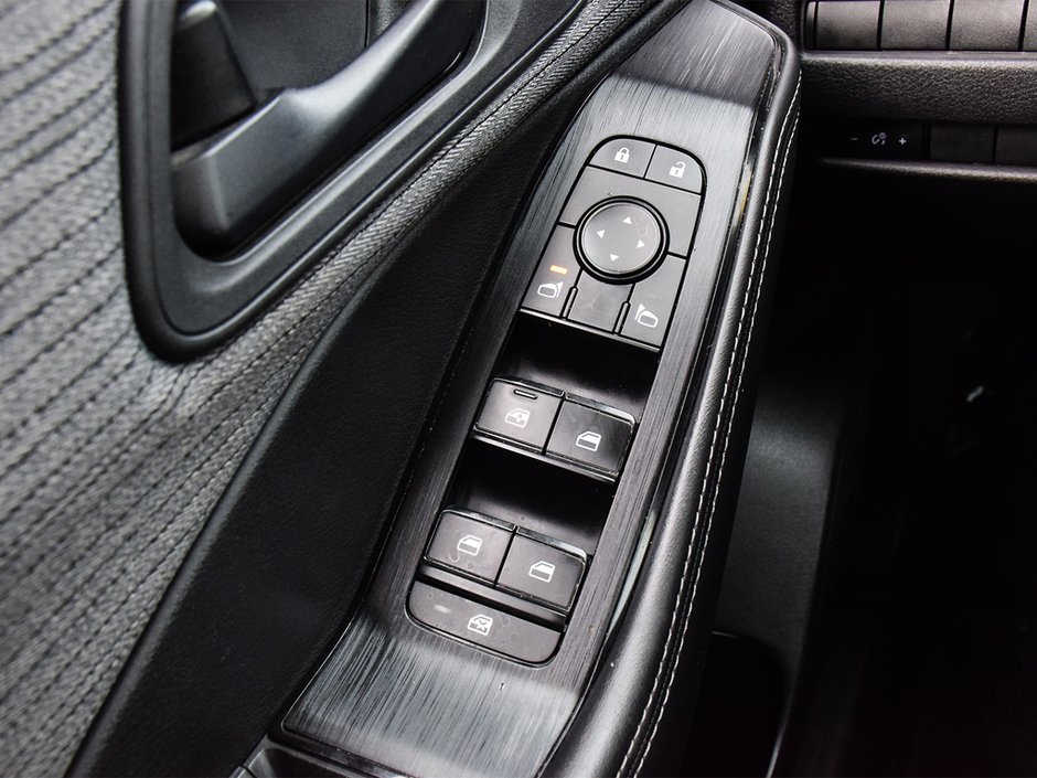 2021 Nissan Rogue S NISSAN CANADA CERTIFIED PRE OWNED-23