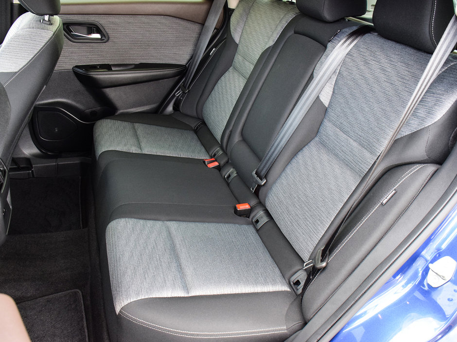 2023 Nissan Rogue SV AWD MOONROOF NISSAN CERTIFIED PRE OWNED-21