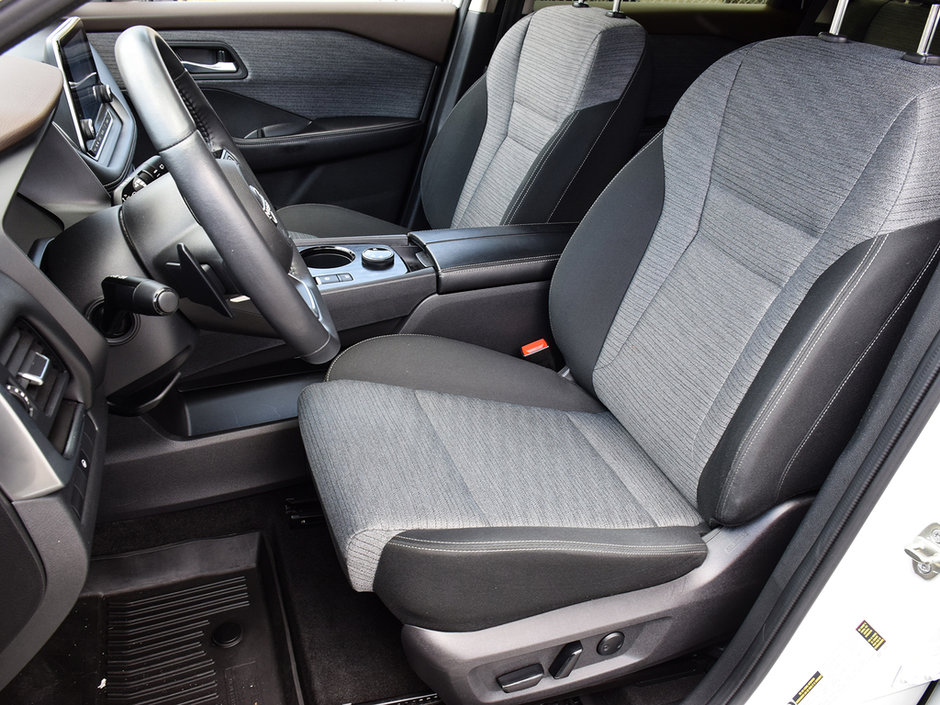 2023 Nissan Rogue SV AWD MOONROOF NISSAN CERTIFIED PRE OWNED-9