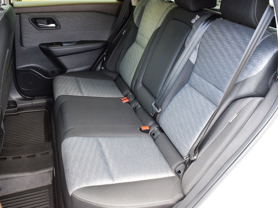 2023 Nissan Rogue SV AWD MOONROOF NISSAN CERTIFIED PRE OWNED-21