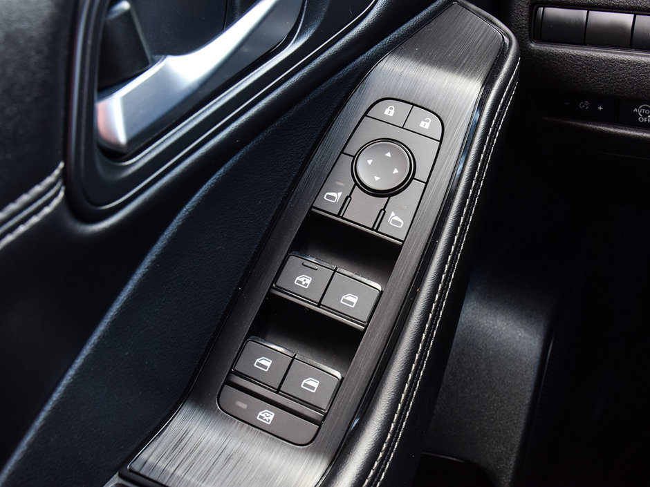 2023 Nissan Rogue SV MIDNIGHT EDITION AWD NISSAN CERTIFIED-25