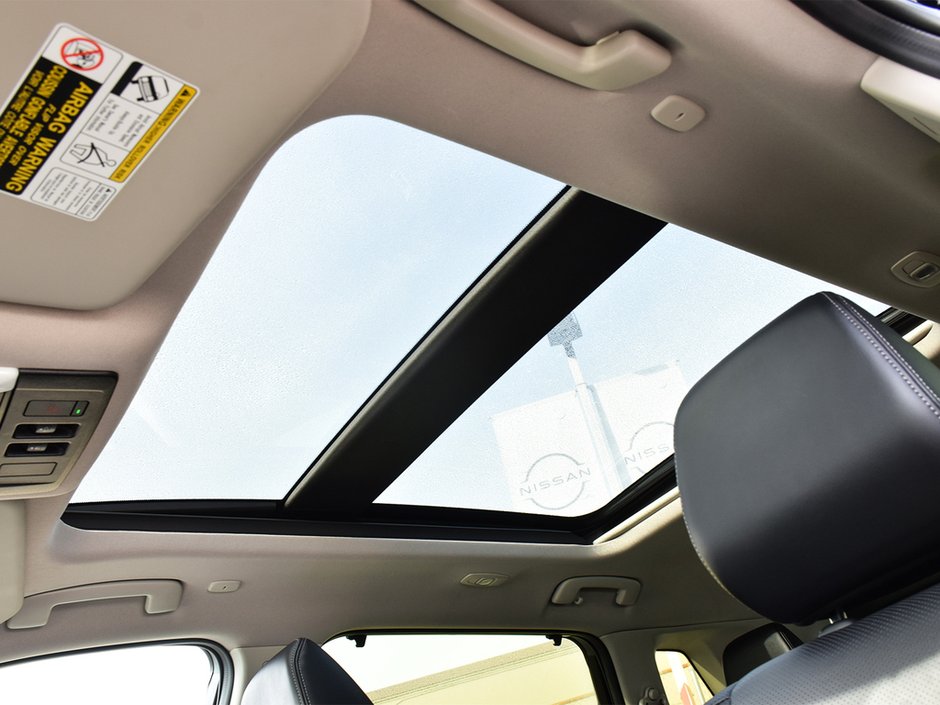 2023 Nissan Rogue PLATINUM AWD NISSAN CERTIFIED PRE-OWNED-25