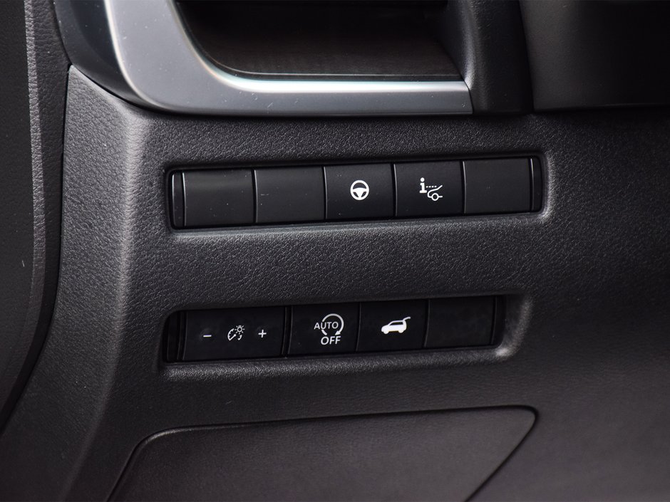 2023 Nissan Rogue PLATINUM AWD NISSAN CERTIFIED PRE-OWNED-17