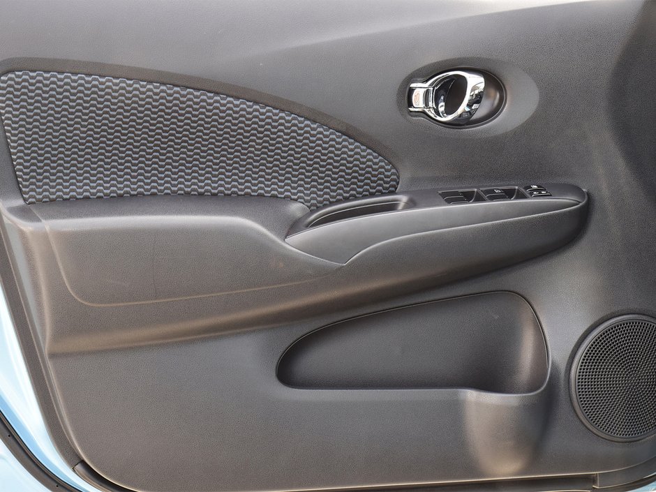 2014 Nissan Versa Note SL MORREY CERTIFIED PRE OWNED-22