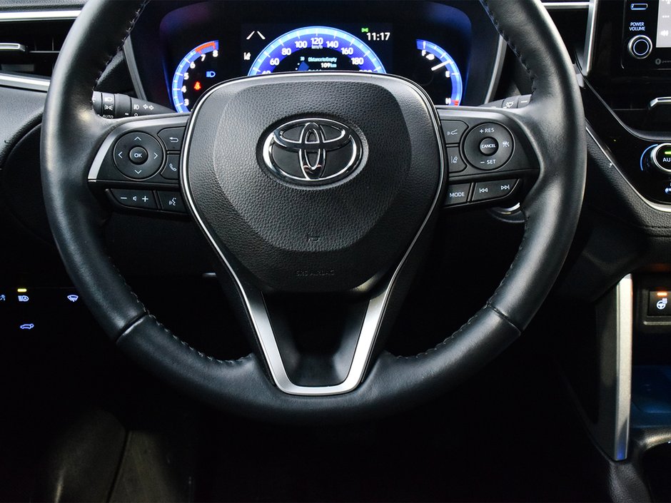 2022 Toyota Corolla Cross XLE AWD-11