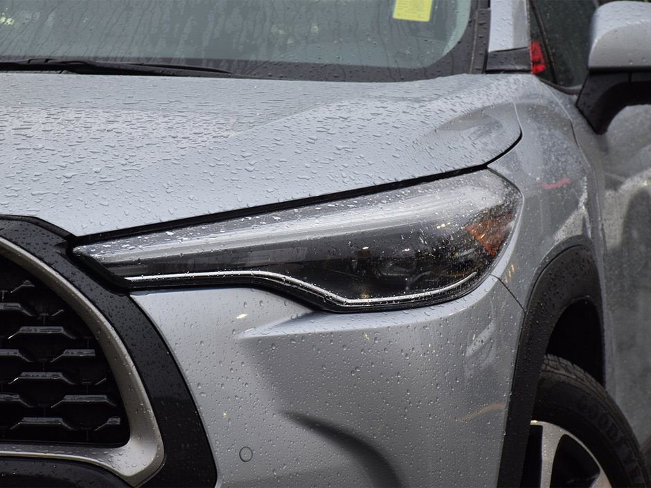 2022 Toyota Corolla Cross XLE AWD-28