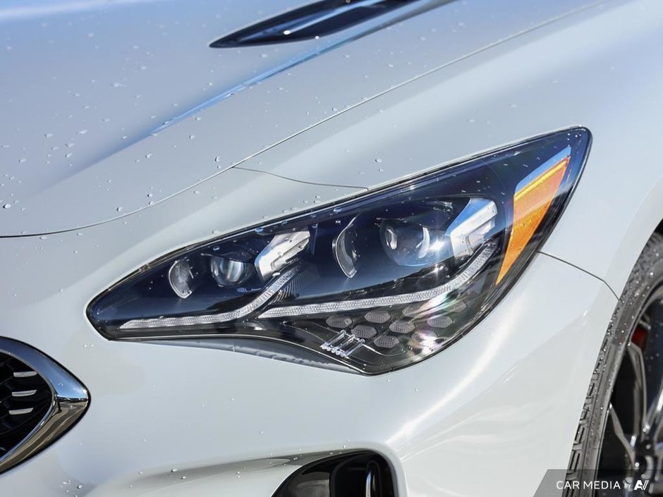 2022 Kia Stinger-9