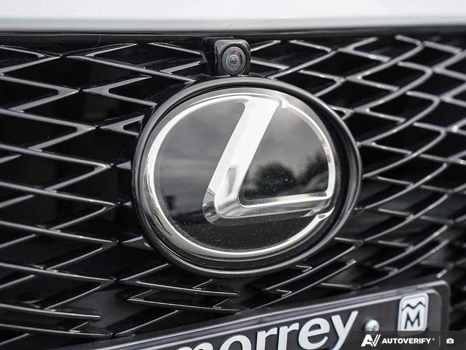 2022 Lexus IS 350 // F SPORT 3 AWD-8