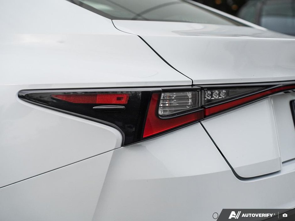 2022 Lexus IS 350 // F SPORT 3 AWD-11