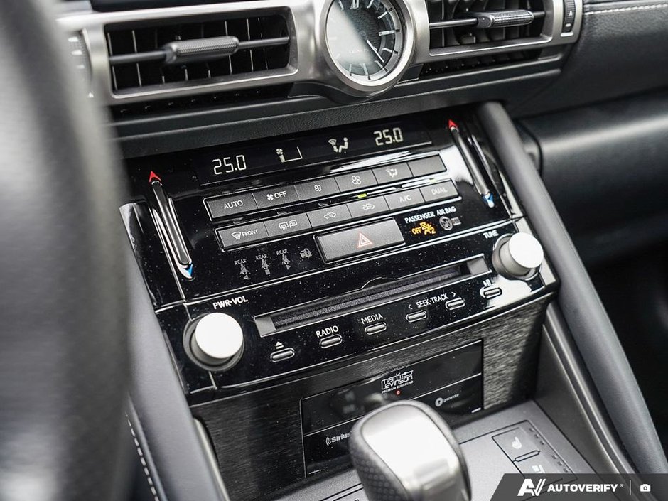2022 Lexus IS 350 // F SPORT 3 AWD-19