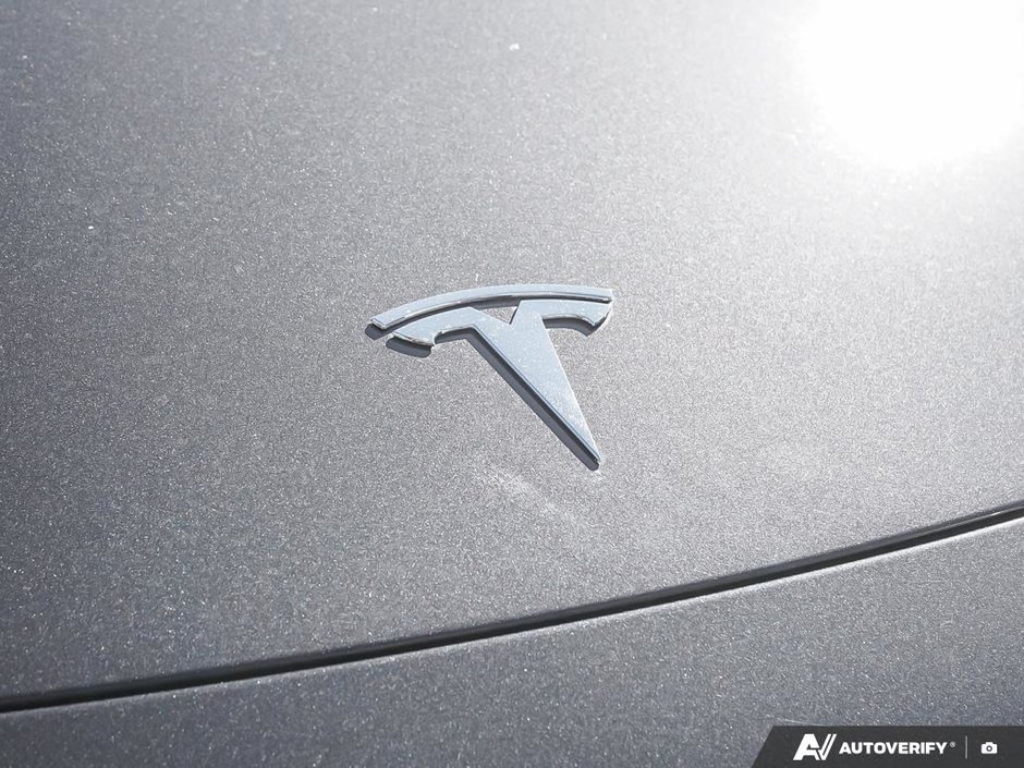 2024 Tesla Model Y Single Motor Standard Range-8
