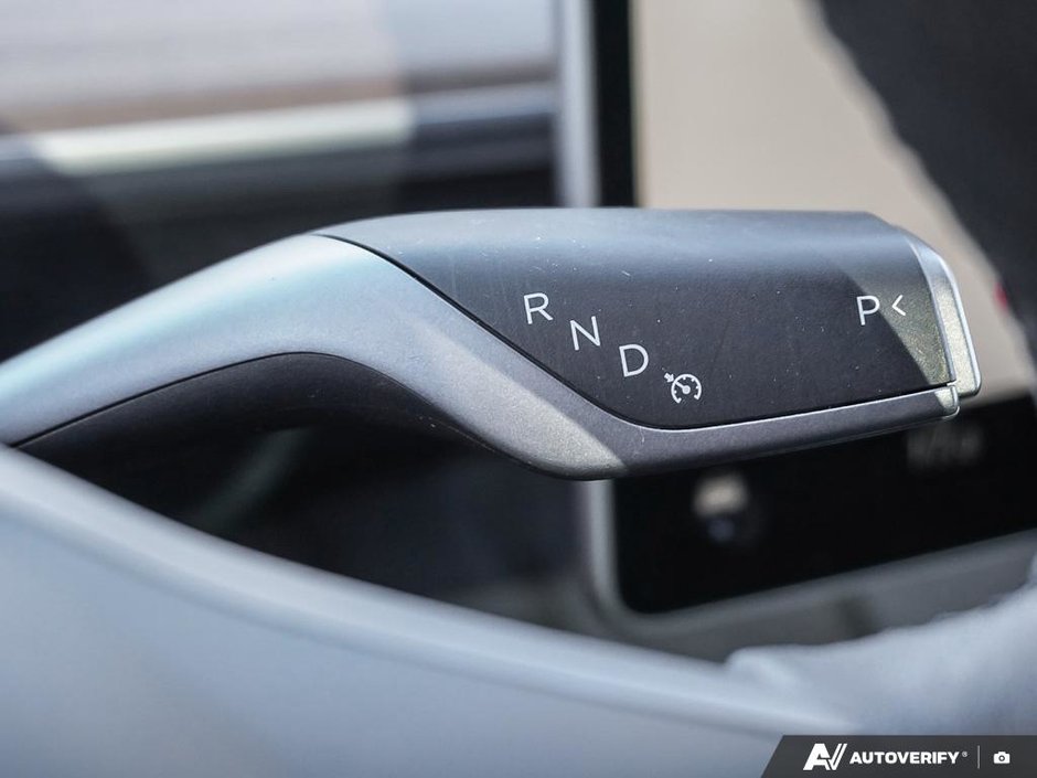 2024 Tesla Model Y Single Motor Standard Range-19