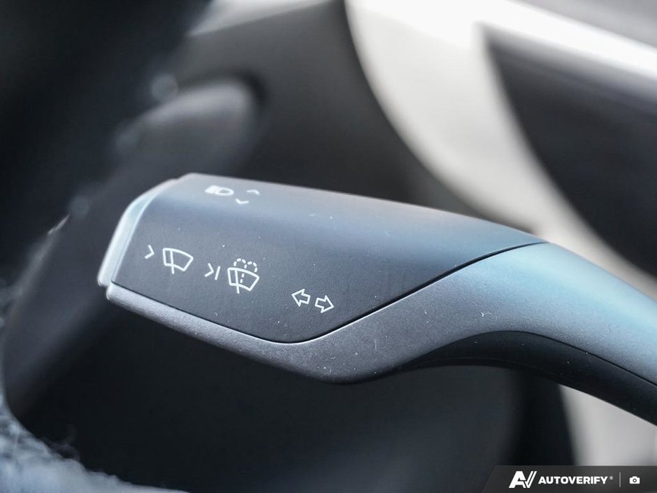 2024 Tesla Model Y Single Motor Standard Range-16