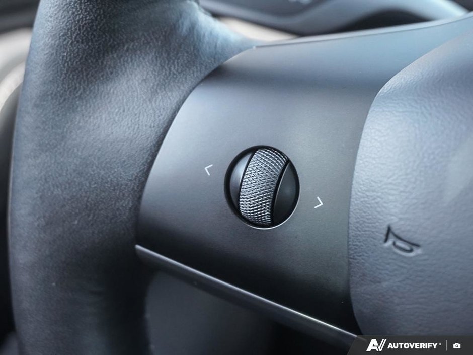 2024 Tesla Model Y Single Motor Standard Range-17