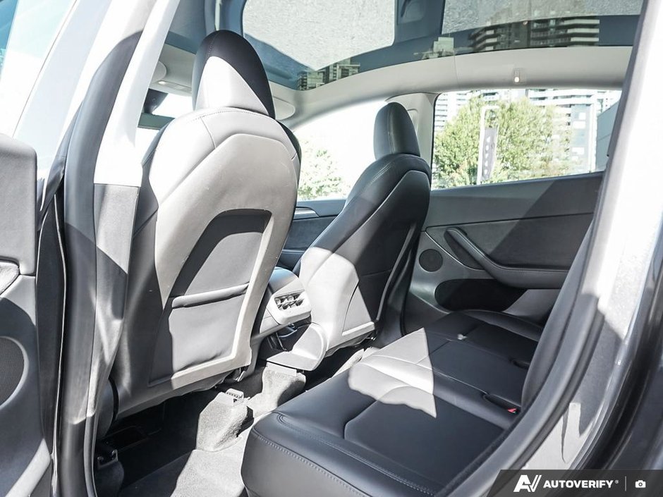 2024 Tesla Model Y Single Motor Standard Range-12