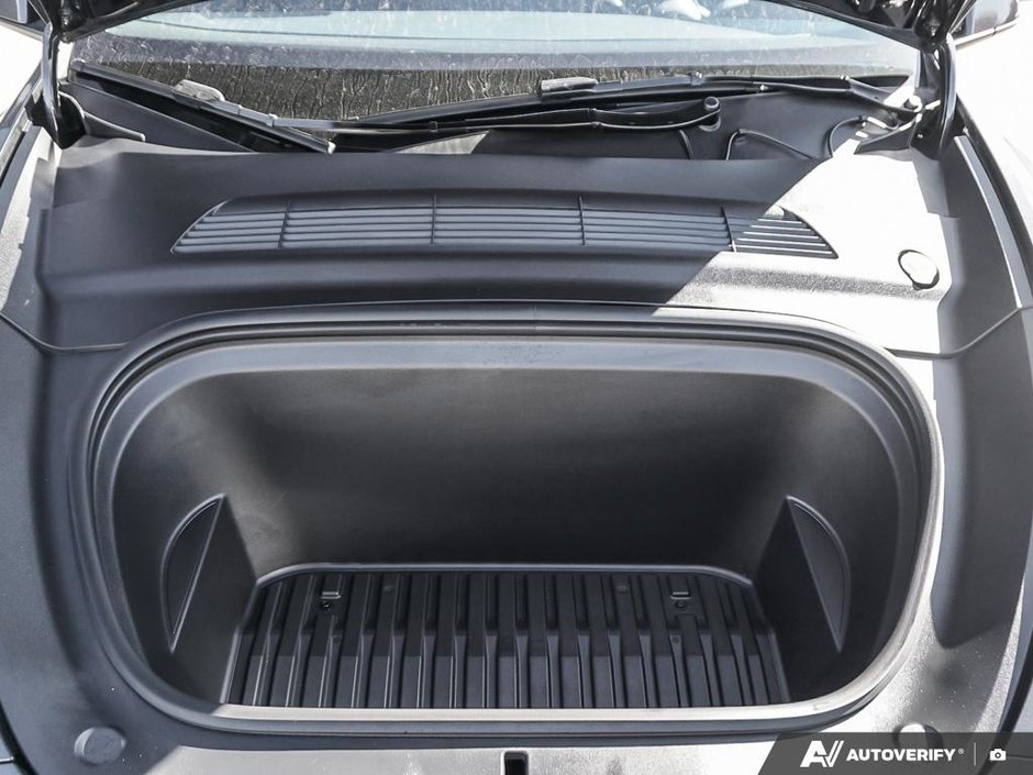 2024 Tesla Model Y Single Motor Standard Range-7