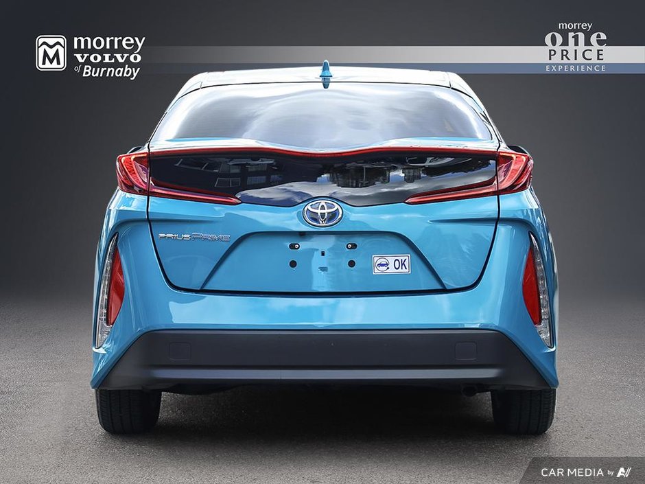 2022 Toyota PRIUS PRIME LE-4